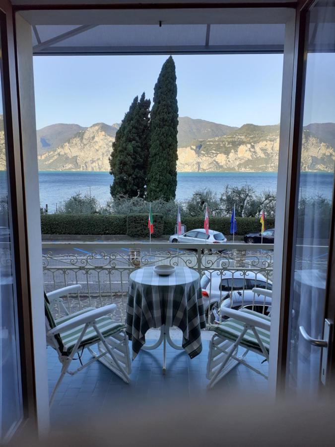 Residence Le Palme Appartamenti Malcesine Exterior foto